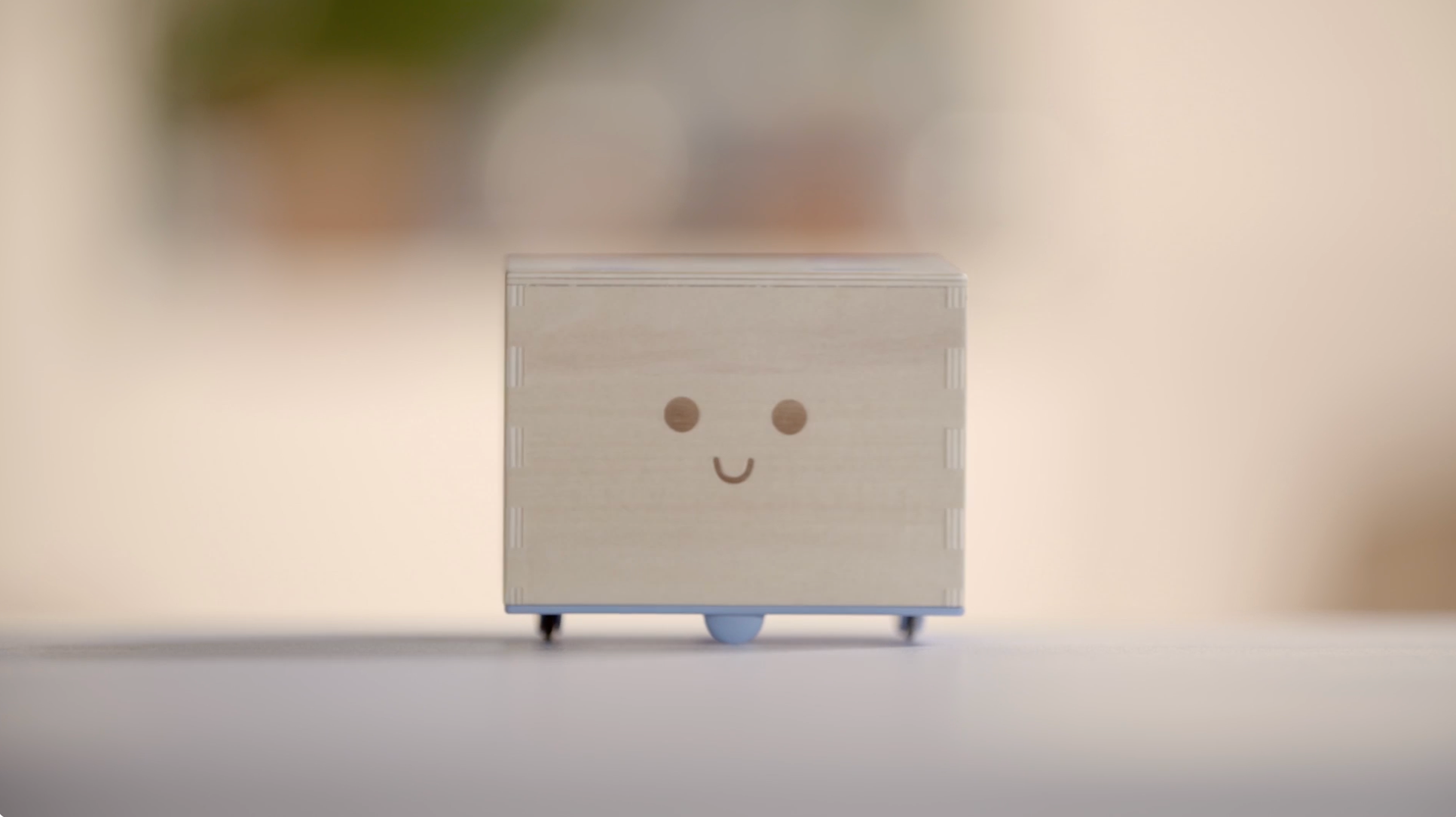Load video: Cubetto: Let's Play